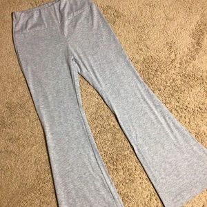 90s RETRO STYLE GREY FLARE LEGGINGS
